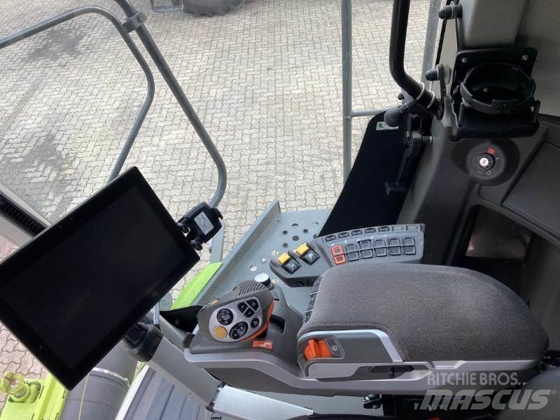 CLAAS LEXION 5300 Skurtreskere