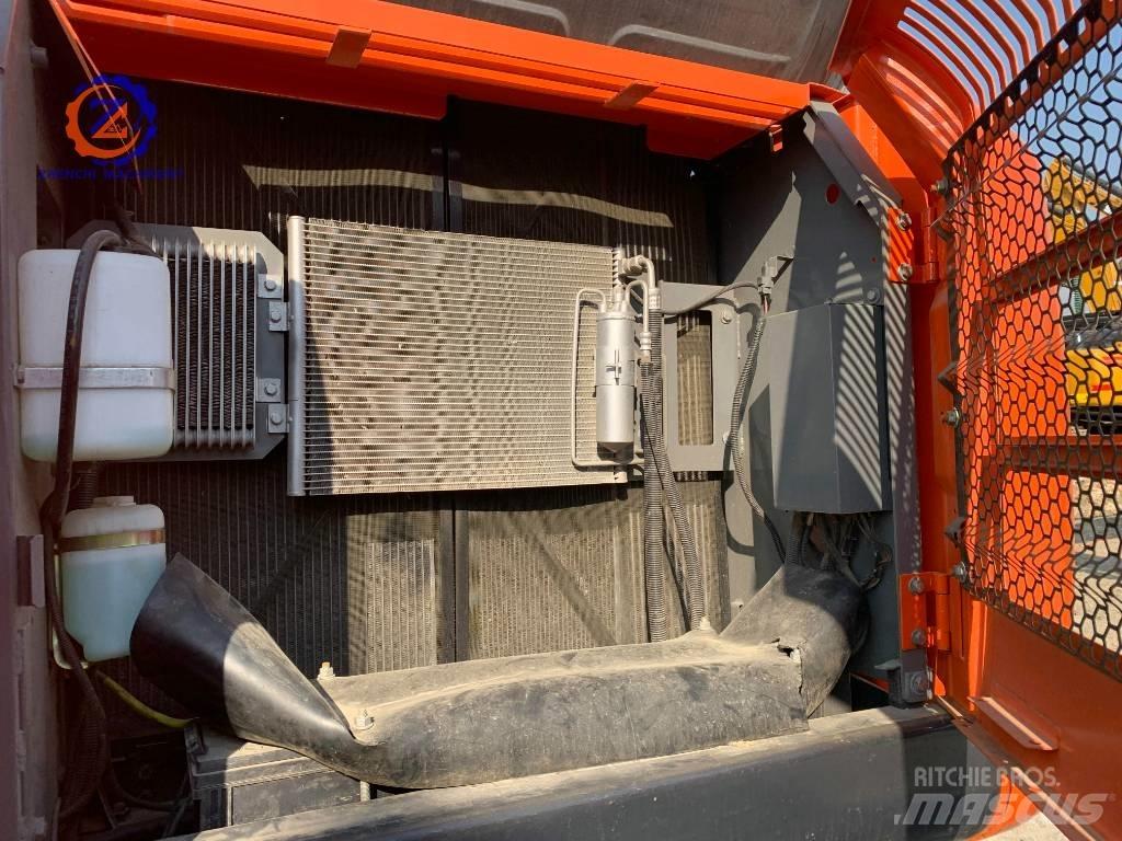 Hitachi ZX 240 Beltegraver