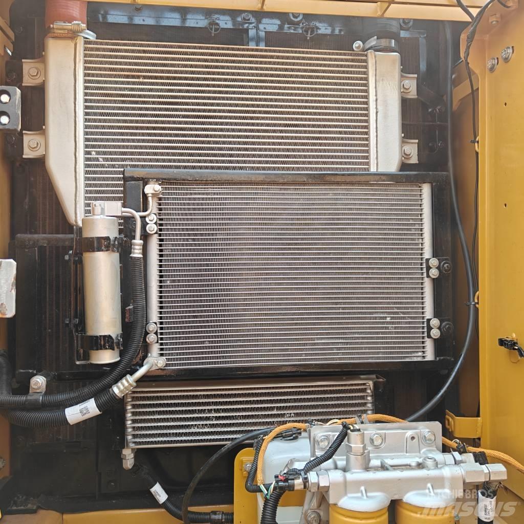 CAT 320D2L Beltegraver