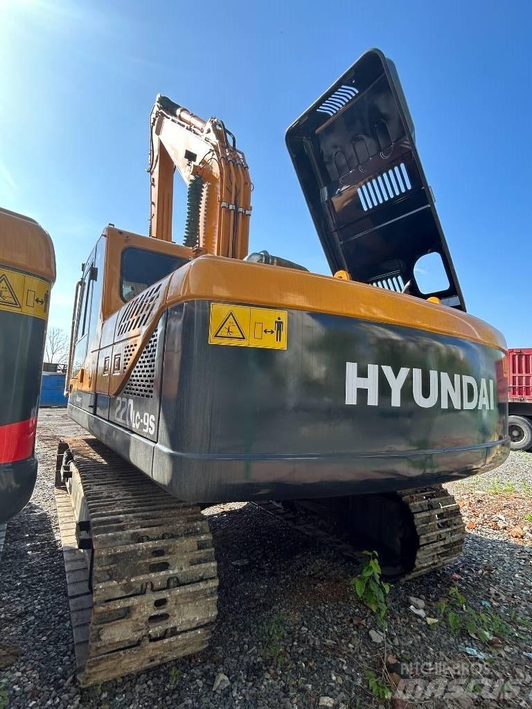 Hyundai 220LC-9S Beltegraver