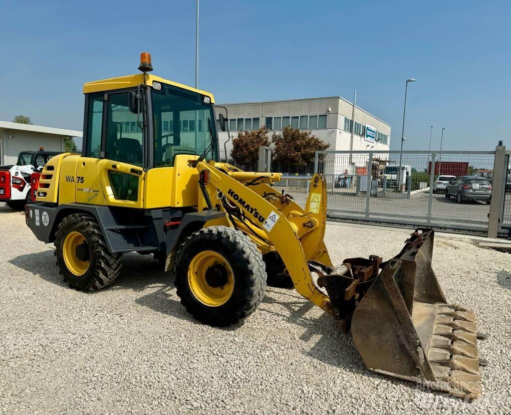 Komatsu WA 75 Hjullastere