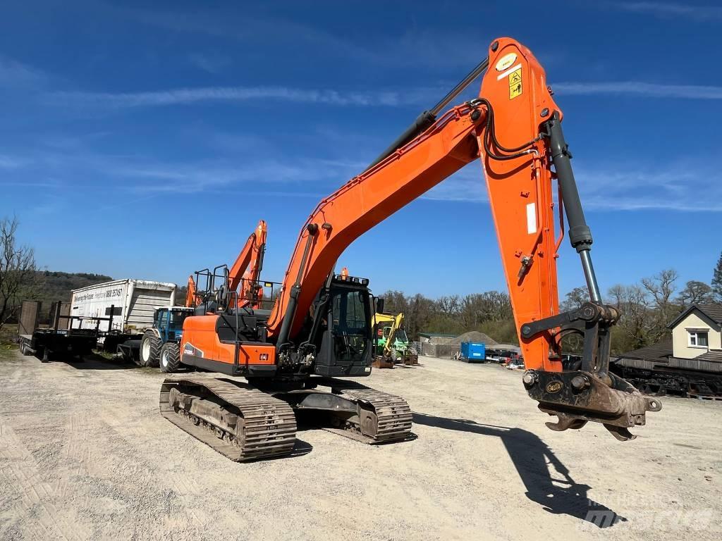 Doosan DX 225 Beltegraver