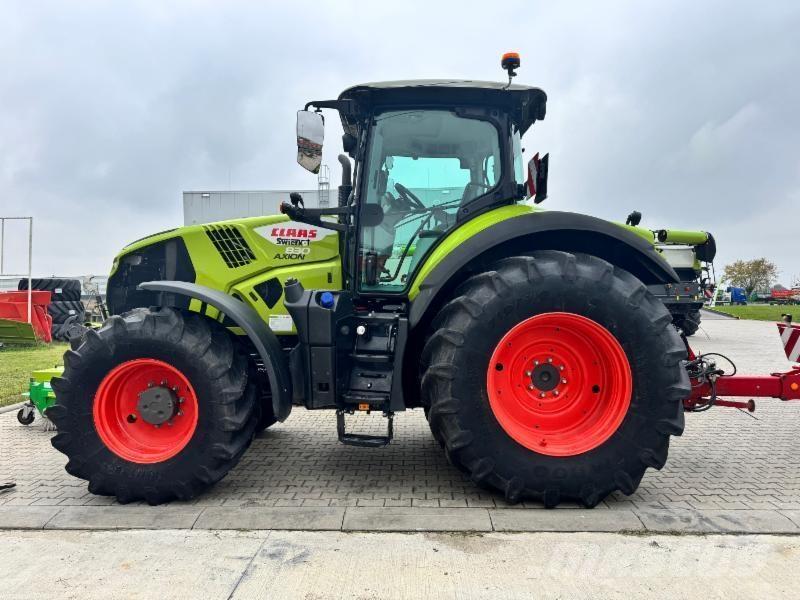 CLAAS AXION 830 Traktorer
