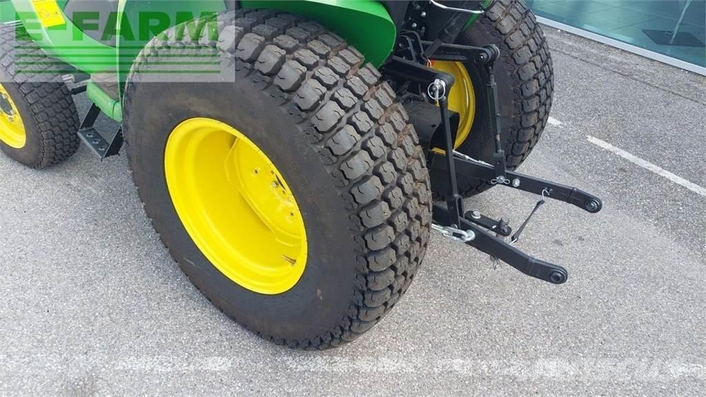 John Deere 3025E Traktorer