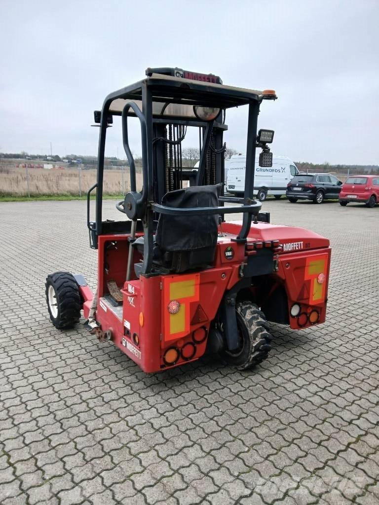 Moffett M4 25.3 Diesel Trucker