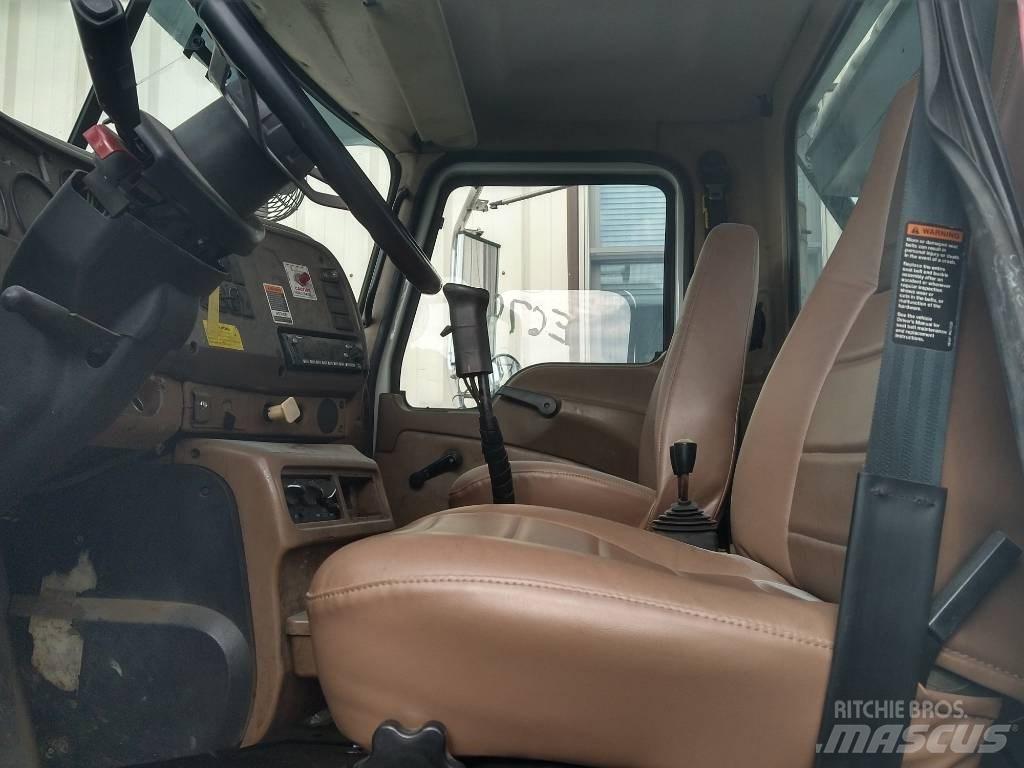 Mack CV 713 Renovasjonsbil