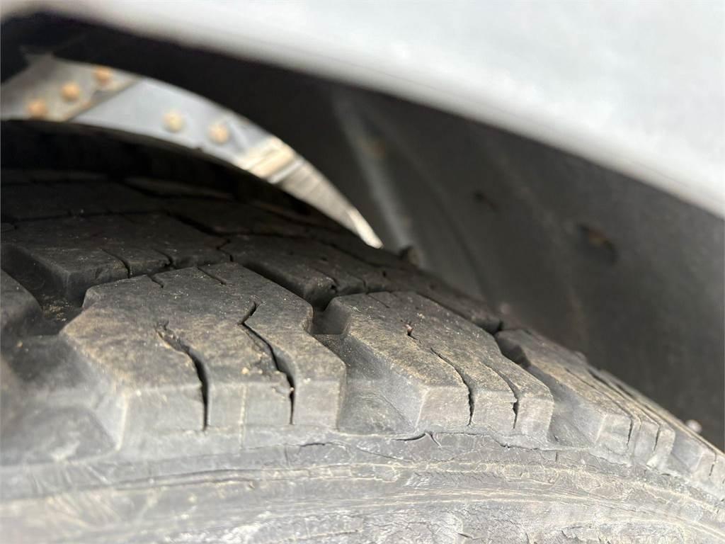 Scania R 12 L Chassis