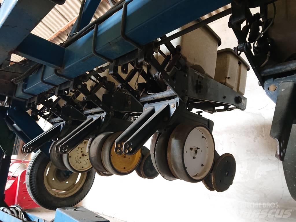 Kinze 2300 Presisjonssåmaskiner