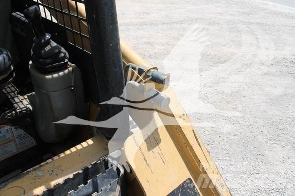CAT 226 Kompaktlastere