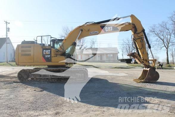 CAT 323FL Beltegraver