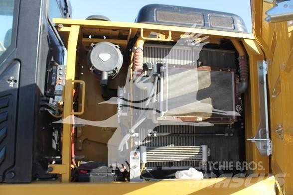 CAT 323FL Beltegraver