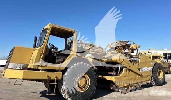 CAT 615C II Veiskrape