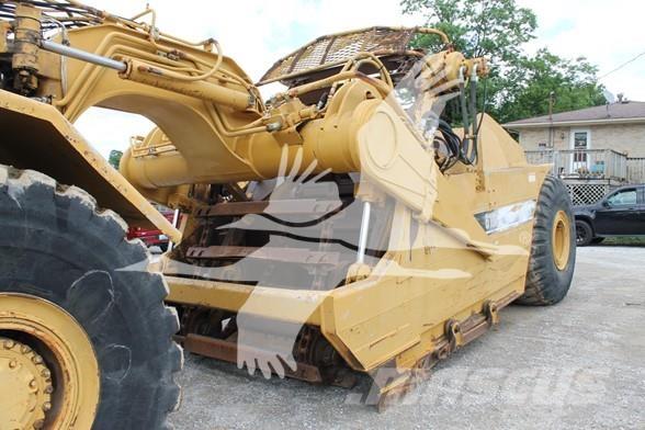 CAT 615C II Veiskrape