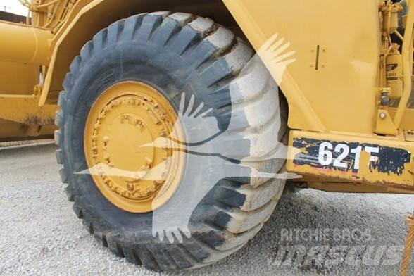 CAT 621F Veiskrape