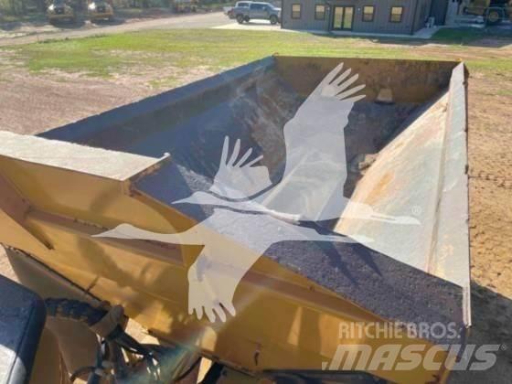 CAT 725C2 Rammestyrte Dumpere
