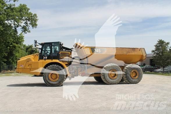 CAT 745 Rammestyrte Dumpere