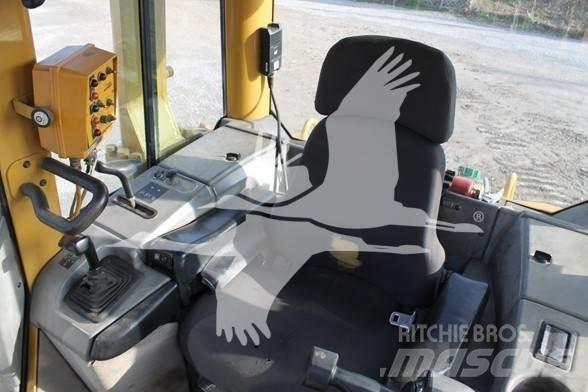 CAT D6N XL Dozere Beltegående