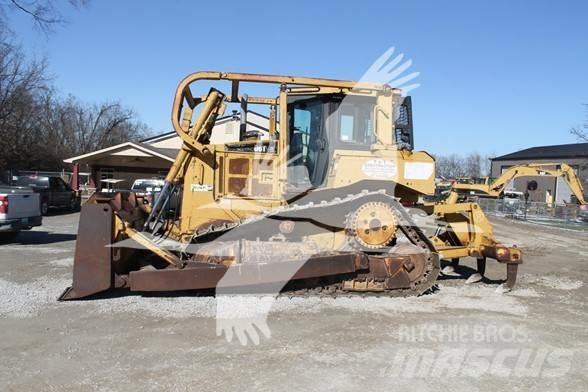 CAT D6T XL Dozere Beltegående