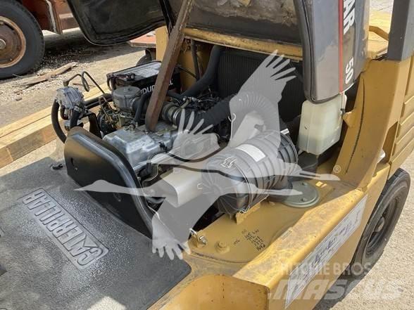 CAT GP25 Diesel Trucker