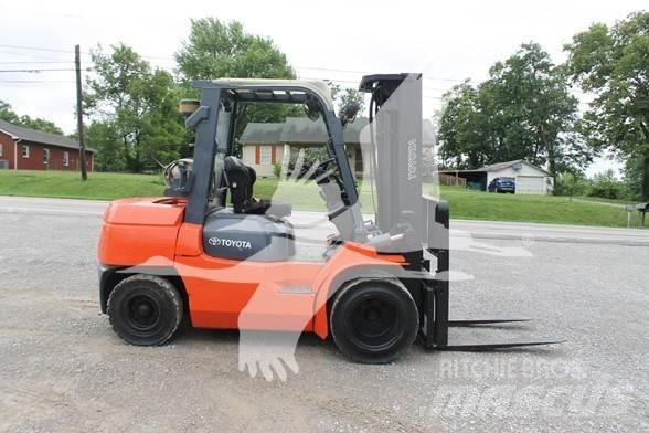 Toyota 7FGU35 Diesel Trucker