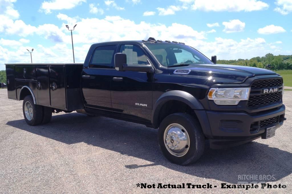 RAM 5500 TRADESMAN Pickup/planbiler