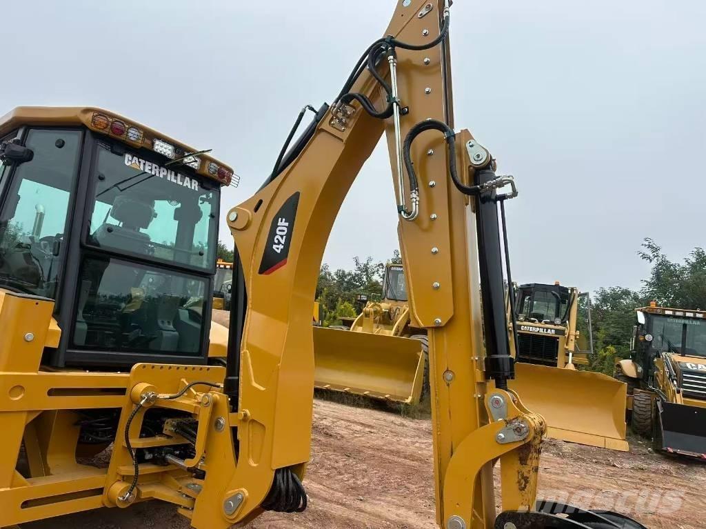 CAT 420 F2 Traktorgravere