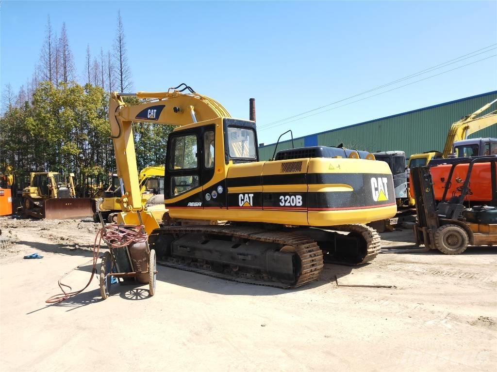 CAT 320B Beltegraver