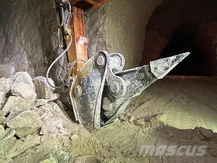 Liebherr R956HD Spesialtilpassede gravemaskiner
