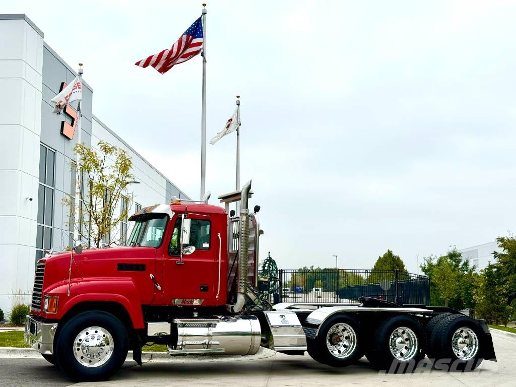 Mack CHU 613 Trekkvogner