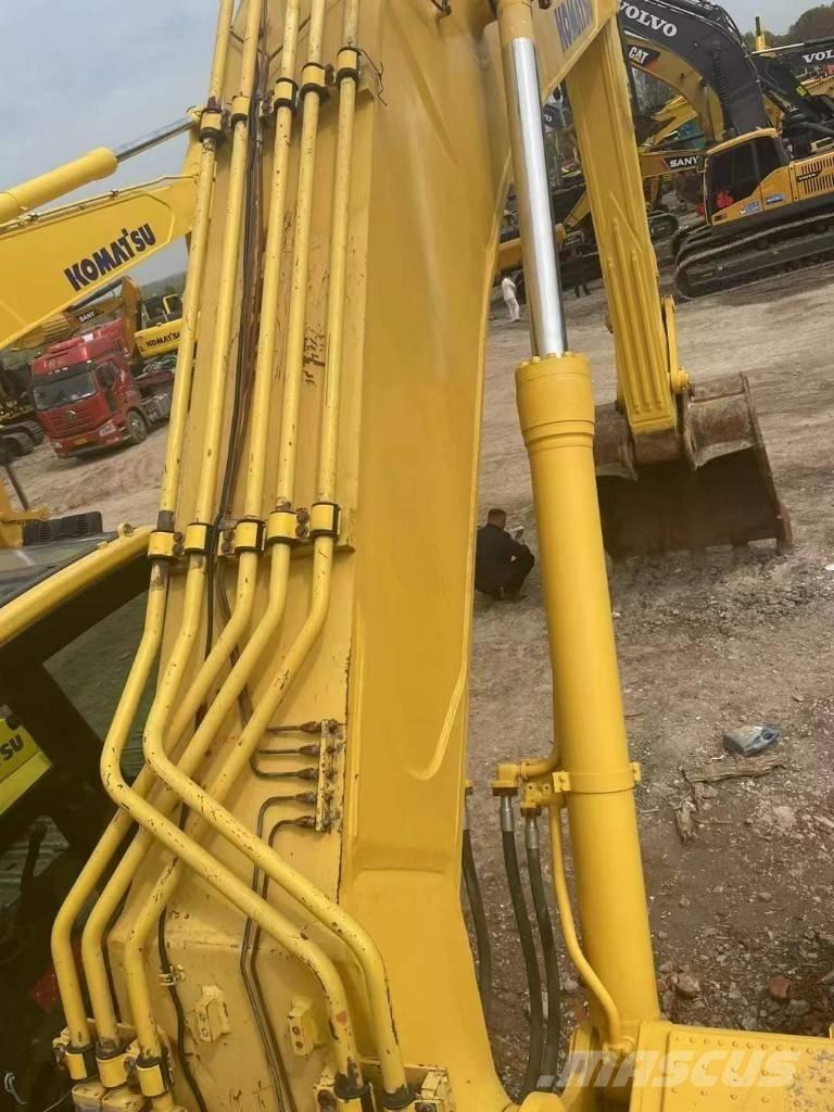 Komatsu PC 450-8 Beltegraver
