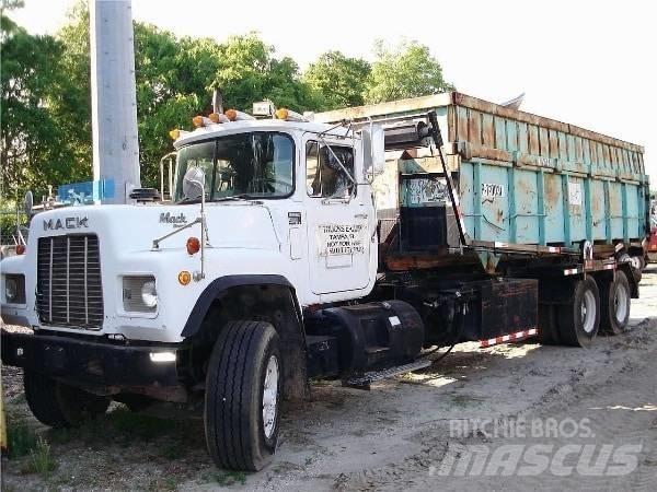 Mack RD 686 S Renovasjonsbil