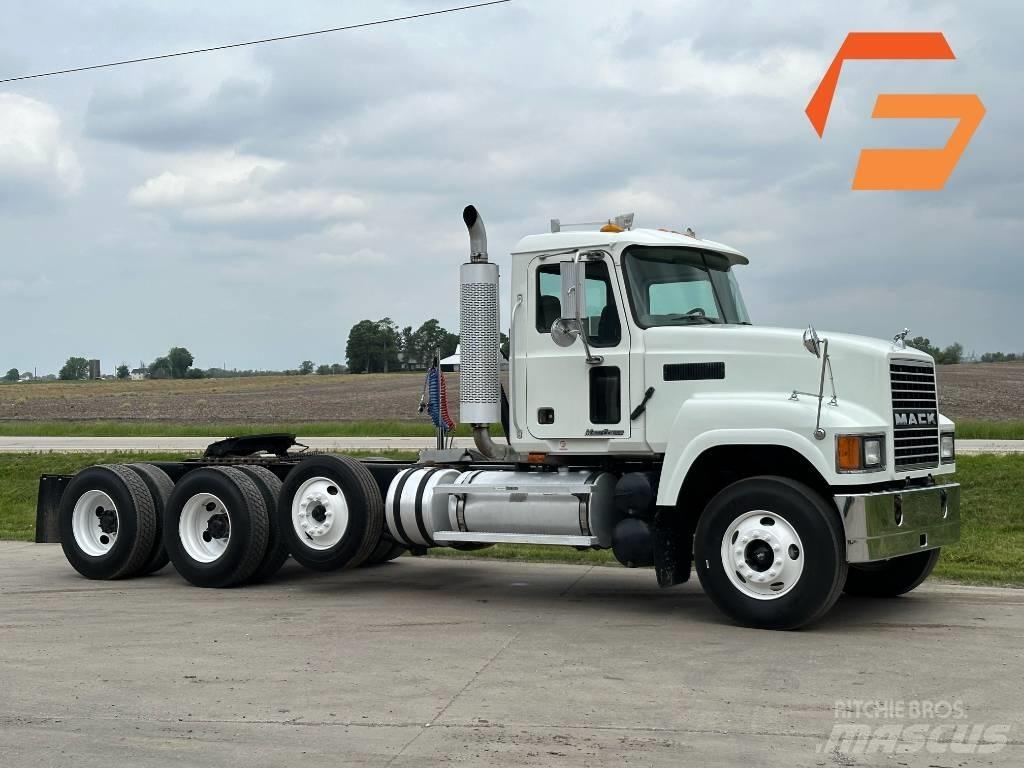 Mack CHN 613 Trekkvogner