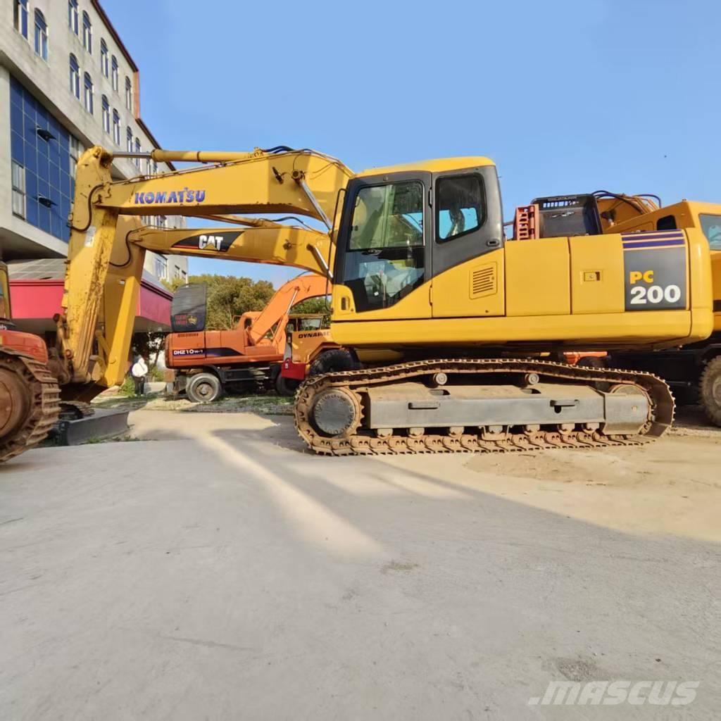 Komatsu PC 200-7 Beltegraver