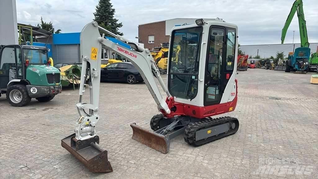 Takeuchi TB216 A Minigravere <7t
