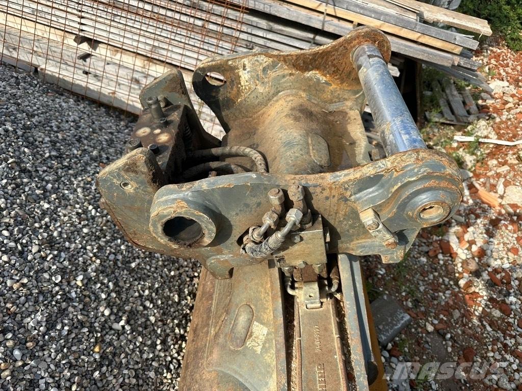 Liebherr R 922 Beltegraver