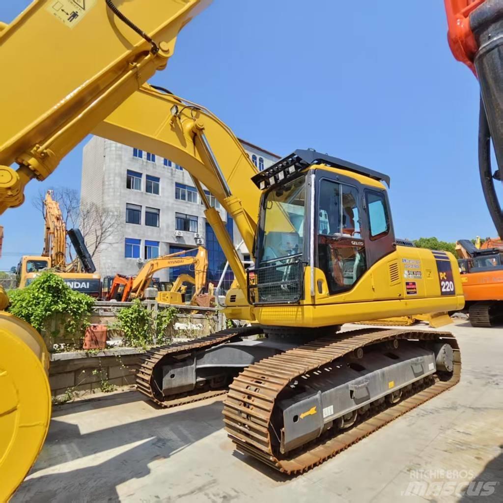 Komatsu PC 220 Beltegraver