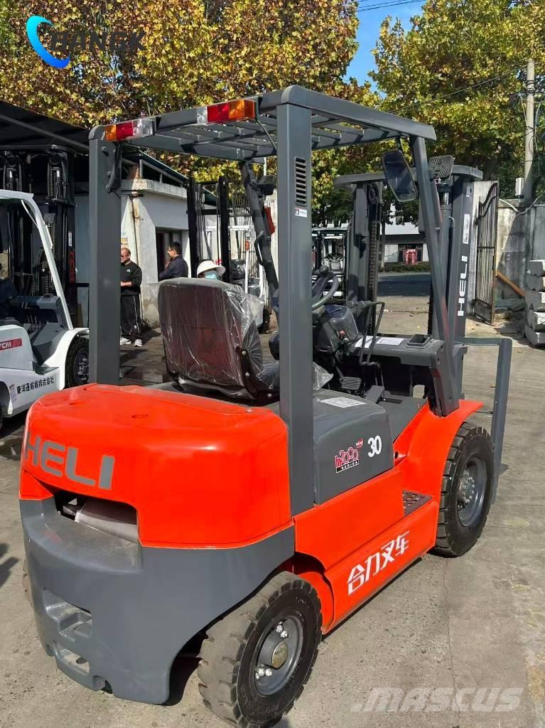 Heli CPC 30 Diesel Trucker