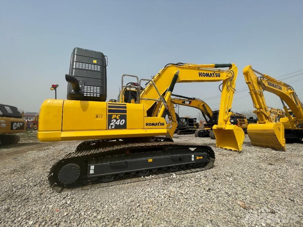 Komatsu PC 240 Beltegraver