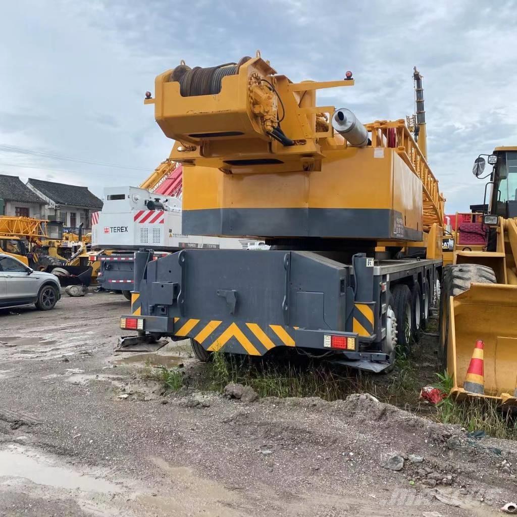 XCMG QY 100 I Røff terreng kraner