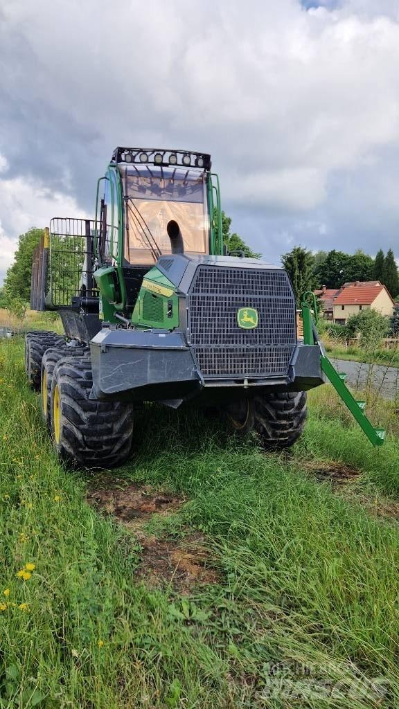John Deere 1010G Lassbærere