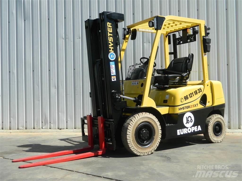 Hyster H2 50XT Diesel Trucker