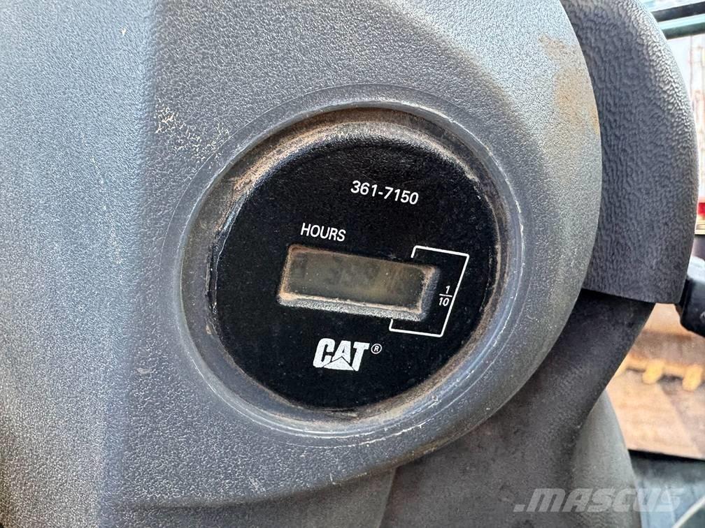 CAT CS 76 Tandem Valser