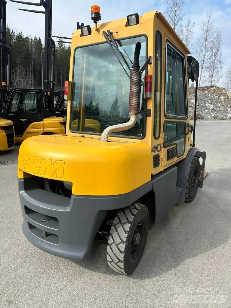 TCM FD40T8 Diesel Trucker