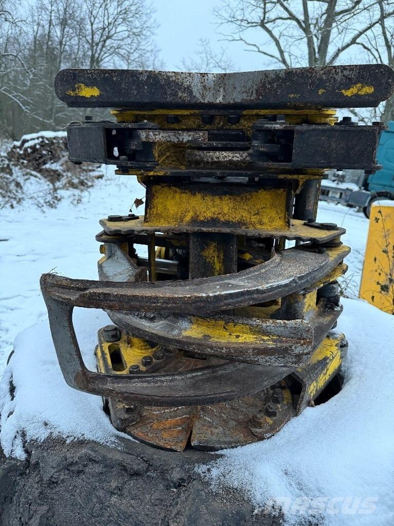 Moipu M240 EFi Feller bunchers