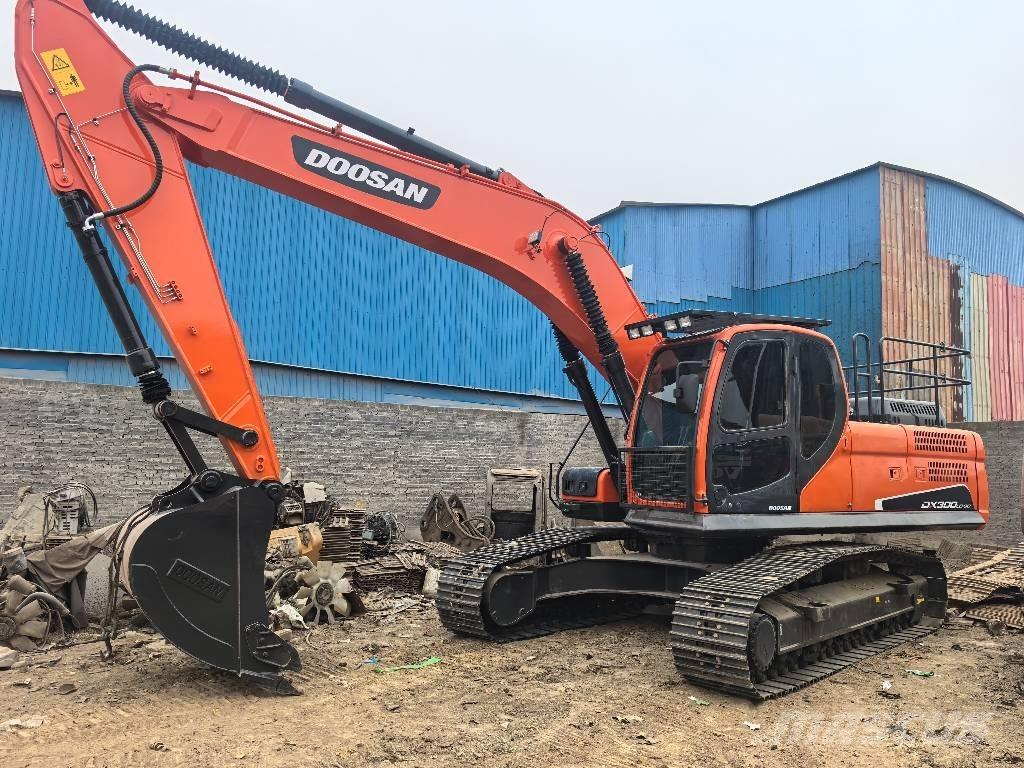 Doosan DX300LC Beltegraver