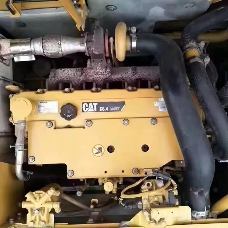 CAT 325 D Beltegraver