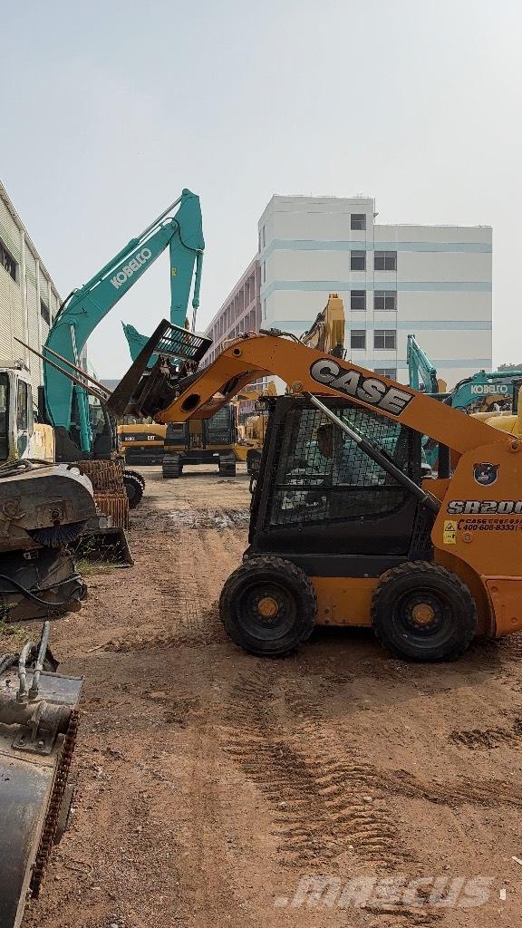 CASE SR200 Kompaktlastere