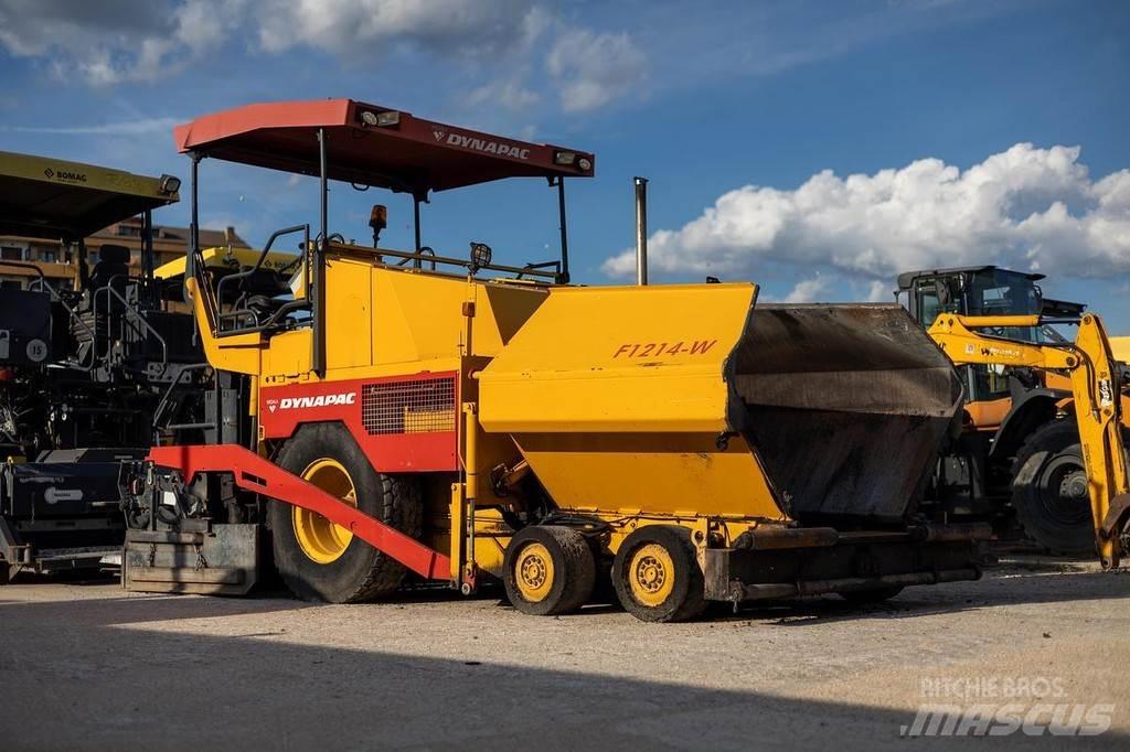 Dynapac F121-4W Asfaltutleggere