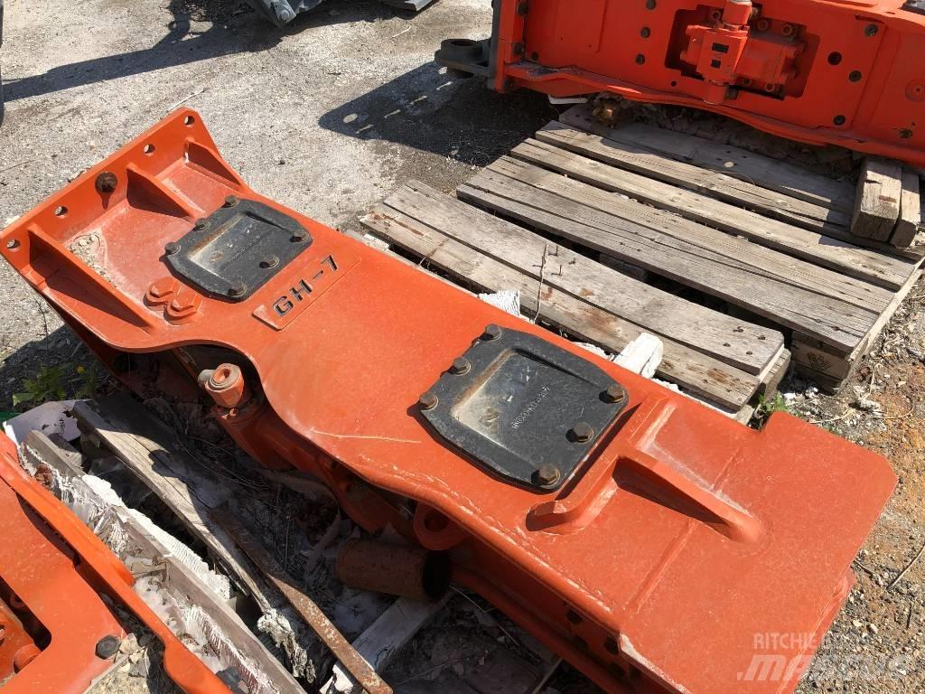 NPK GH 7 Hydrauliske hammere