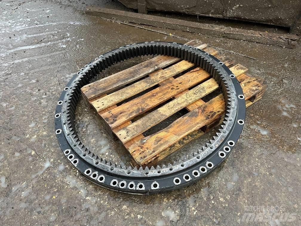 CAT 323 slew ring Aksler